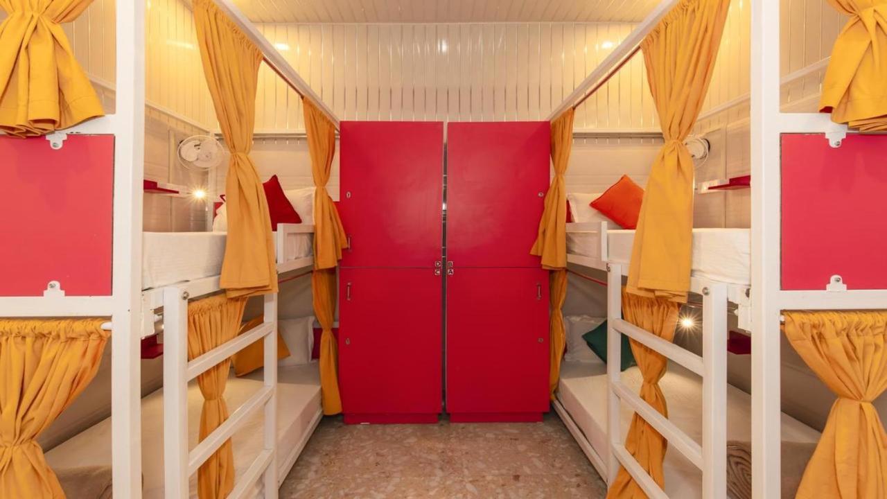 Madpackers Amritsar Bunks, Rooms, & Community エクステリア 写真